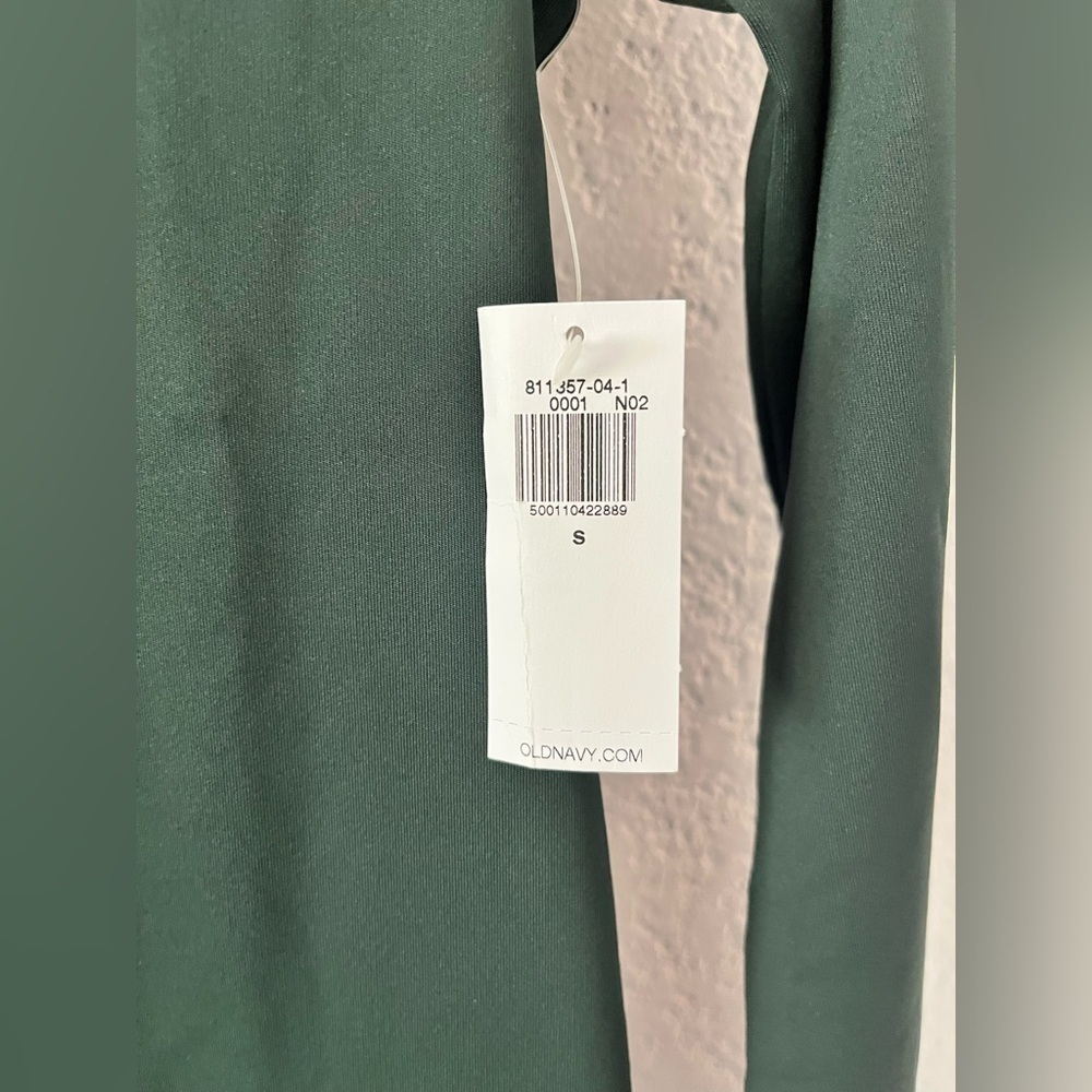 NWT Old Navy Emerald Green V neck Long Sleeve Women Size Small - Picture 3 of 5